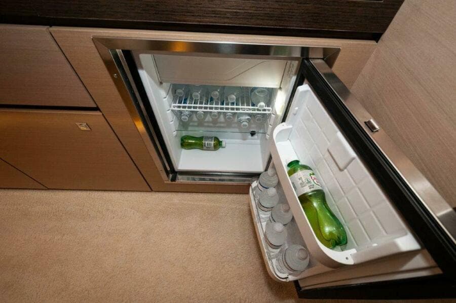 2019 Cruisers Yachts 60 Cantius- AFTER FIVE