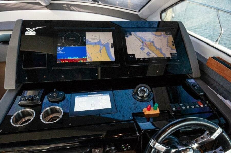 2019 Cruisers Yachts 60 Cantius- AFTER FIVE