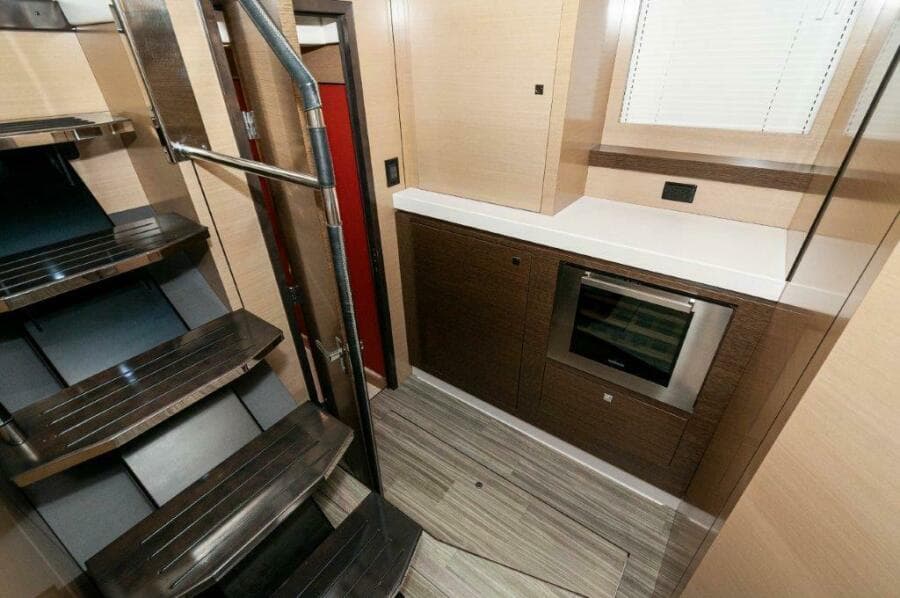 2019 Cruisers Yachts 60 Cantius- AFTER FIVE