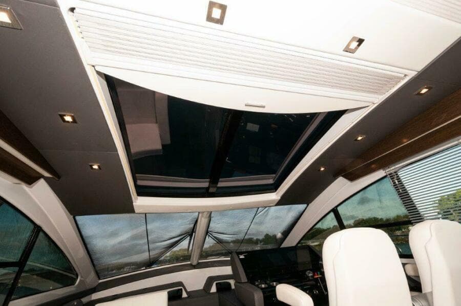 2019 Cruisers Yachts 60 Cantius- AFTER FIVE