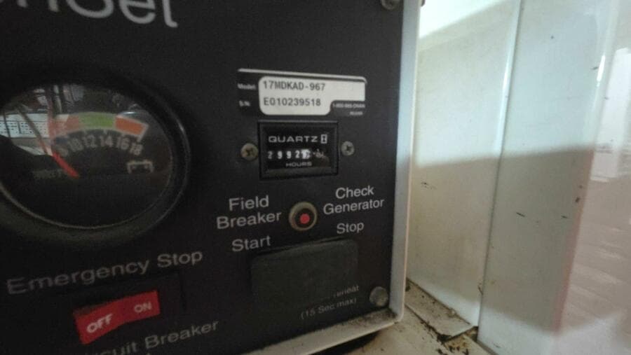 1987 DeFever 48 Tri Cabin