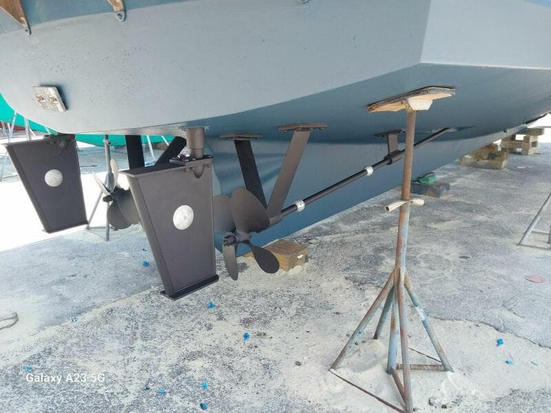 1987 DeFever 48 Tri Cabin