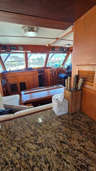 1987 DeFever 48 Tri Cabin
