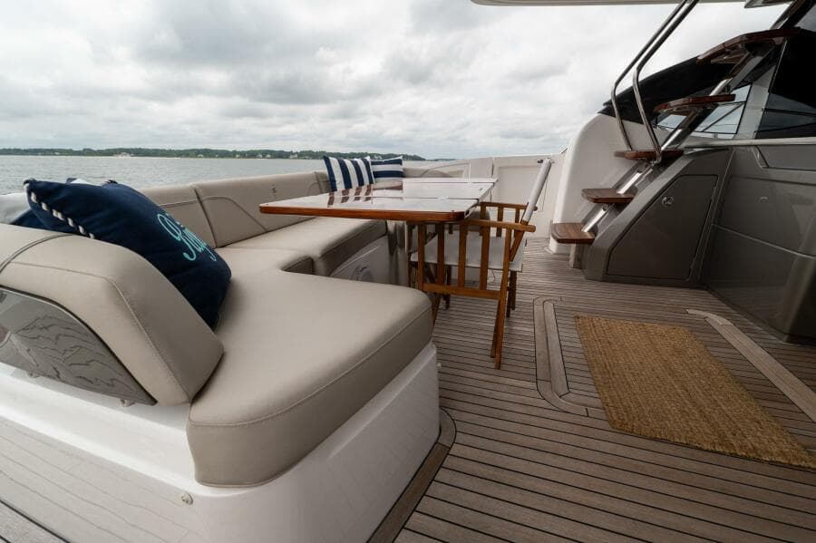 Princess 62 - Regent - Cockpit