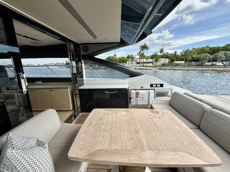 Princess 58 - IL CAPO - Cockpit