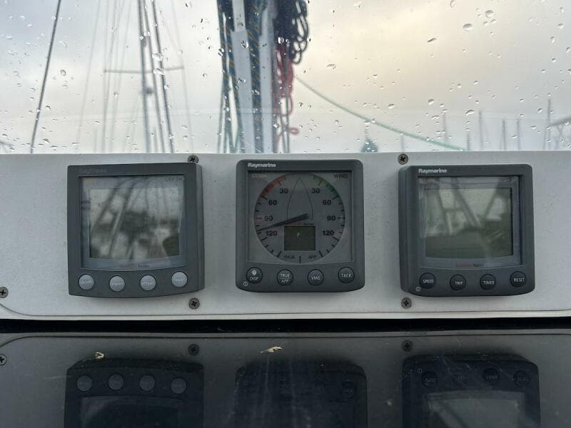 2000 Hunter Passage 450