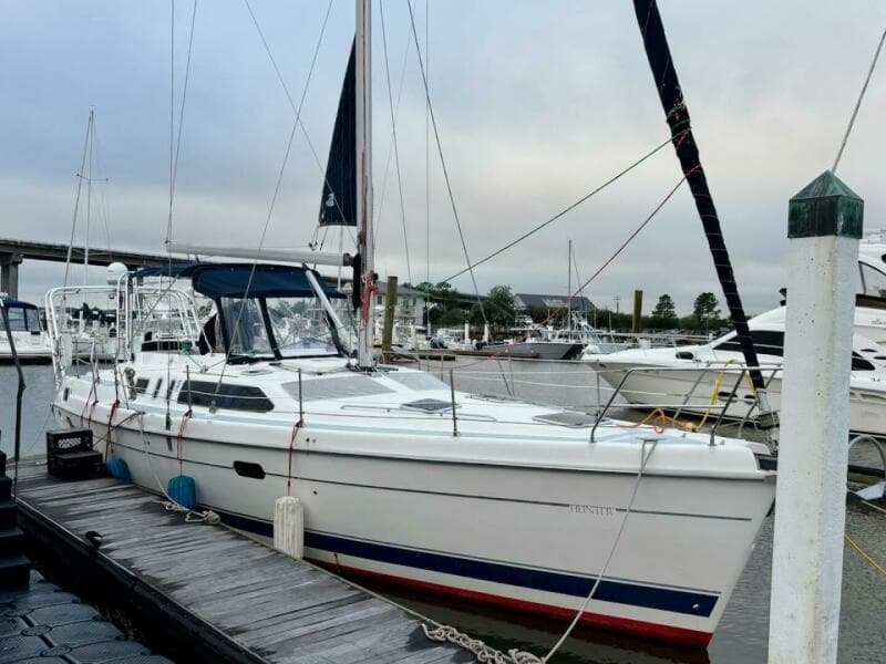 2000 Hunter Passage 450