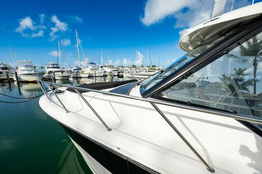2023 Boston Whaler 405 Conquest