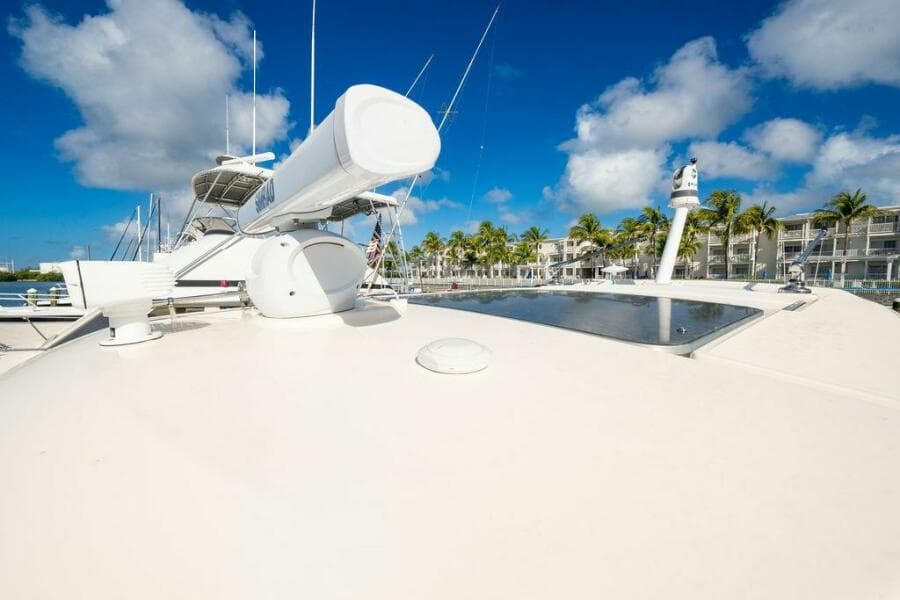 2023 Boston Whaler 405 Conquest
