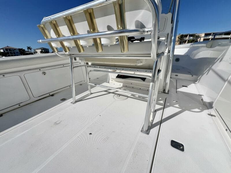 2005 Century 3200 Center Console