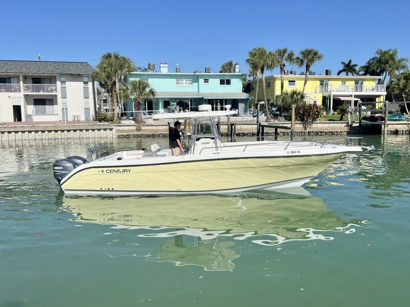 2005 Century 3200 Center Console