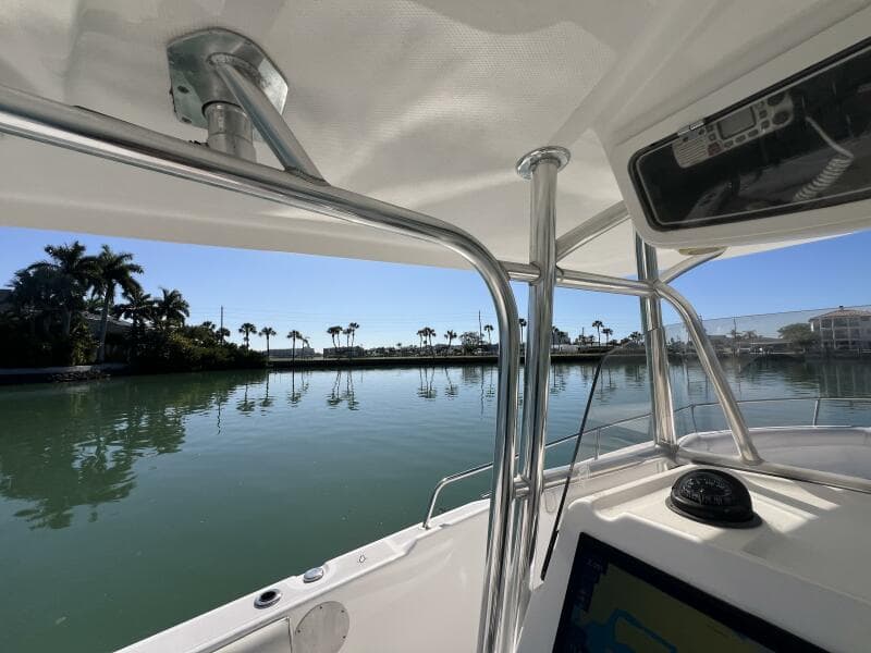 2005 Century 3200 Center Console