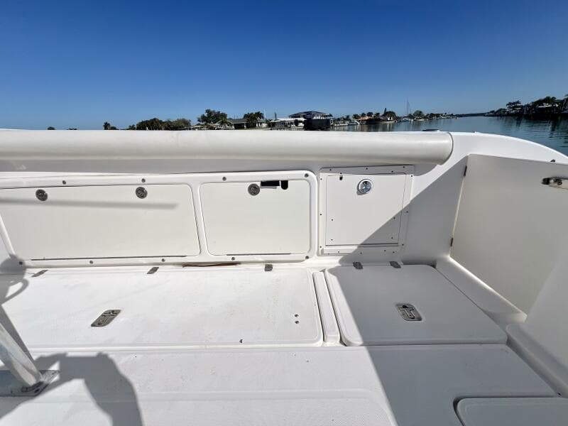 2005 Century 3200 Center Console