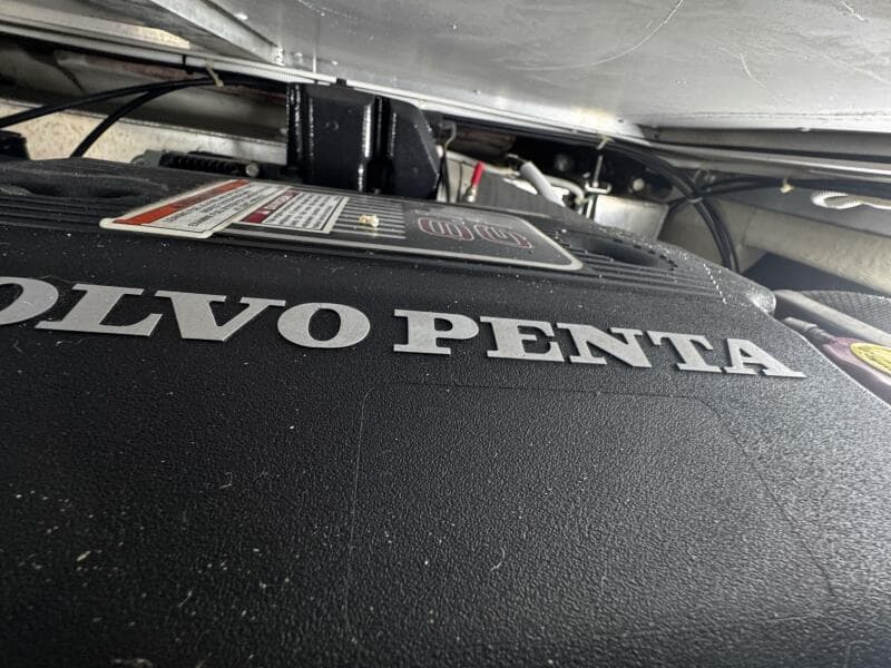 2005 Carver 36 Sedan