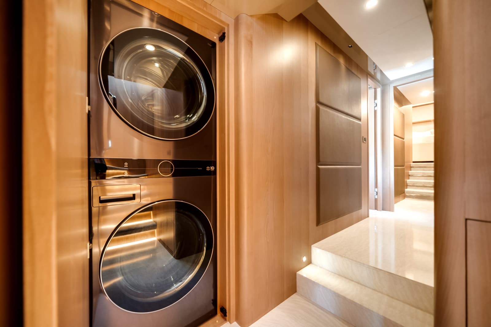 2025 Ocean Alexander 28L