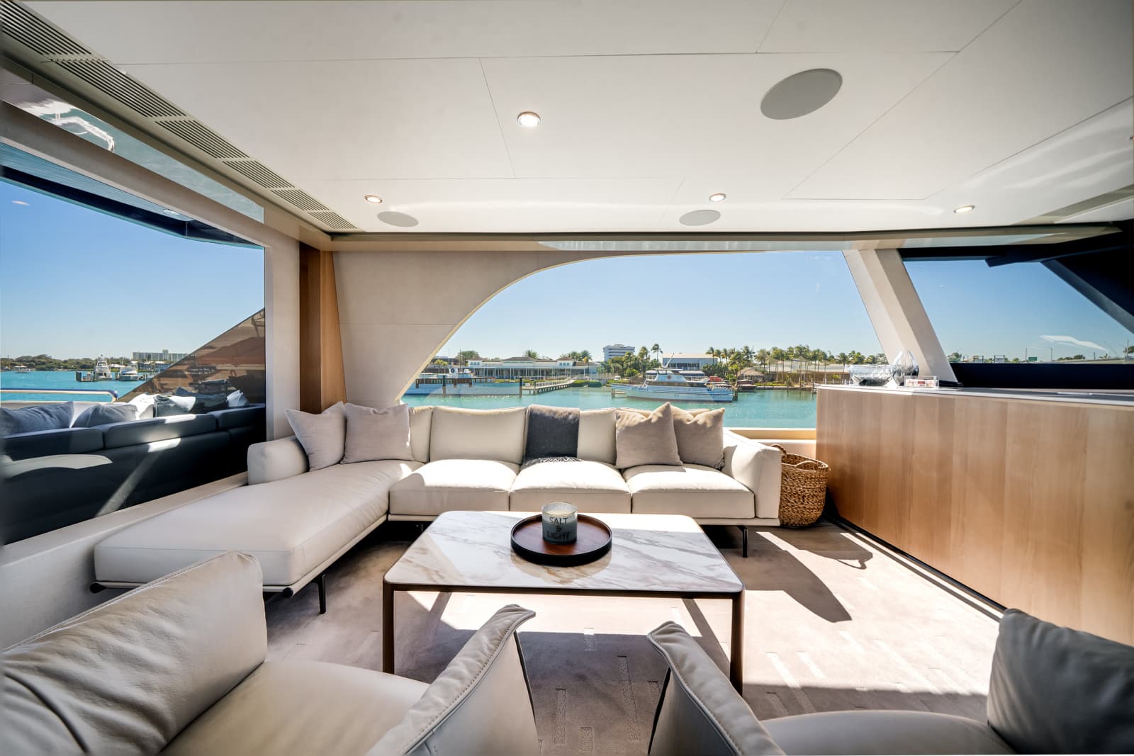 2025 Ocean Alexander 28L