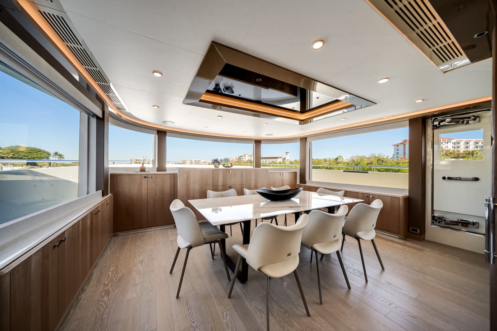 2025 Ocean Alexander 28L