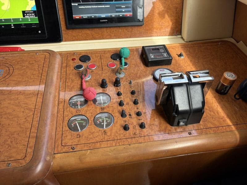 1999 Ferretti Yachts 80 RPH