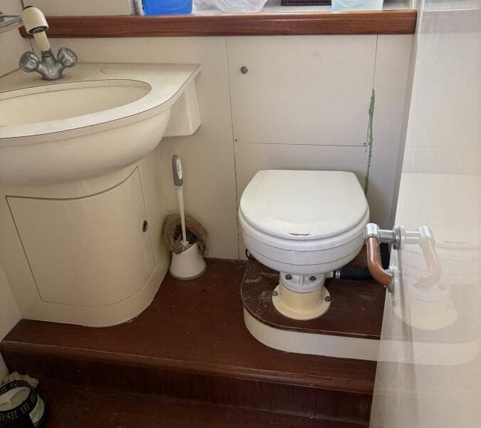 1999 Ferretti Yachts 80 RPH