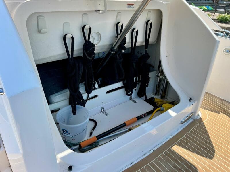 2016 Tiara Yachts 39 Coupe