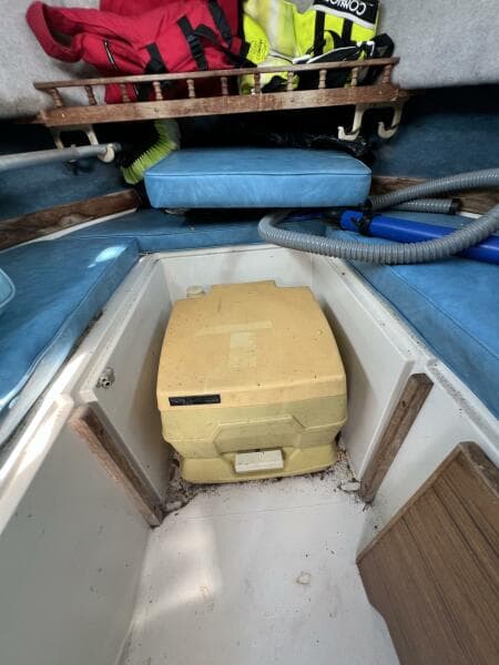 1987 Grady-White 20 Overnighter