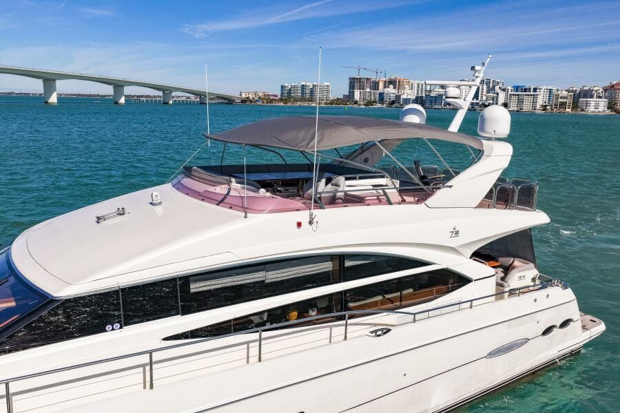 2014 Princess Y72