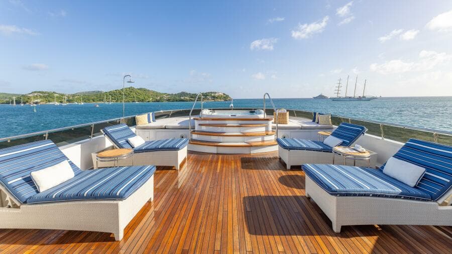 2001 Trinity Yachts Tri-Deck MY