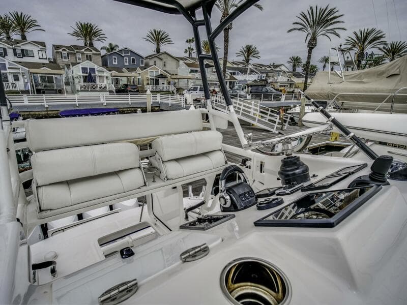 2015 Everglades 435 Center Console