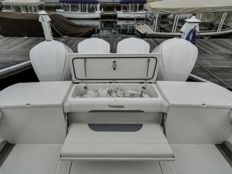 2015 Everglades 435 Center Console