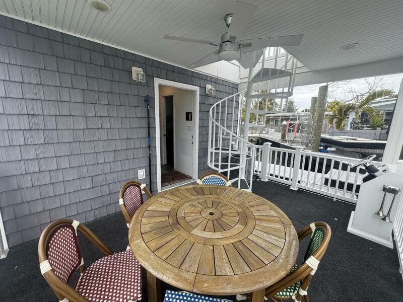 2019 Harbor Home Cozy Cottage 52' x 16' Tiny Boat