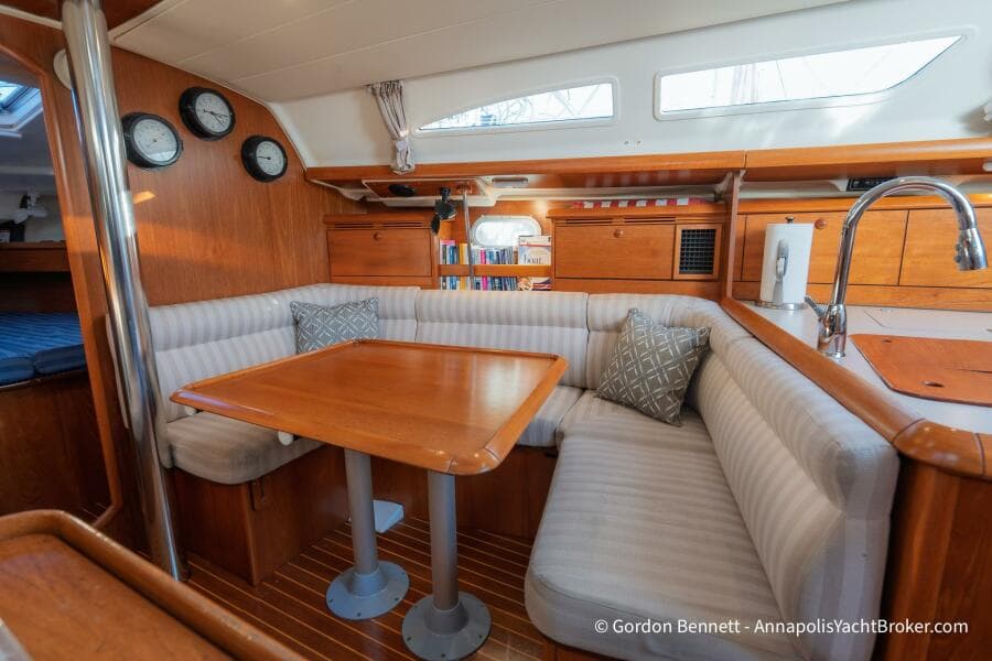 2002 Jeanneau Sun Odyssey 37