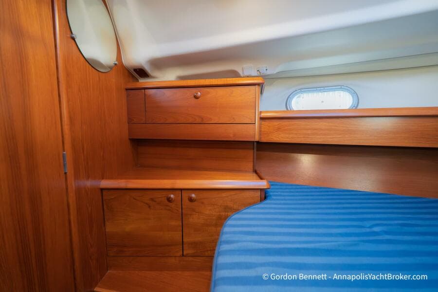 2002 Jeanneau Sun Odyssey 37