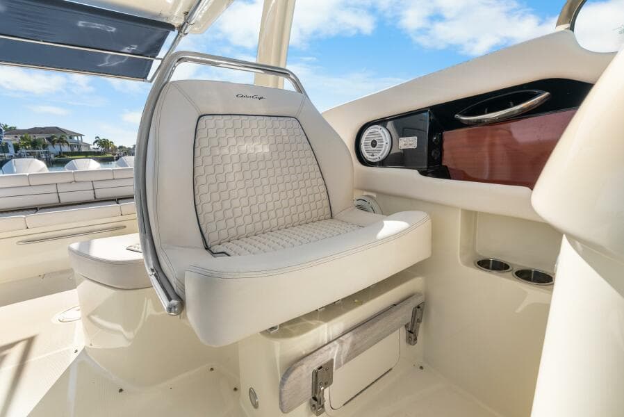 2021 Chris-Craft Launch 35 GT OB