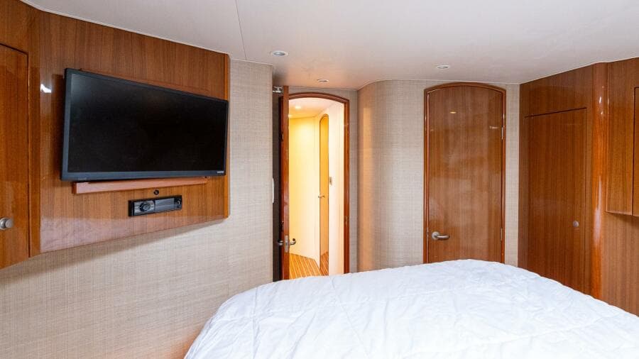 2007 Viking 64 Convertible