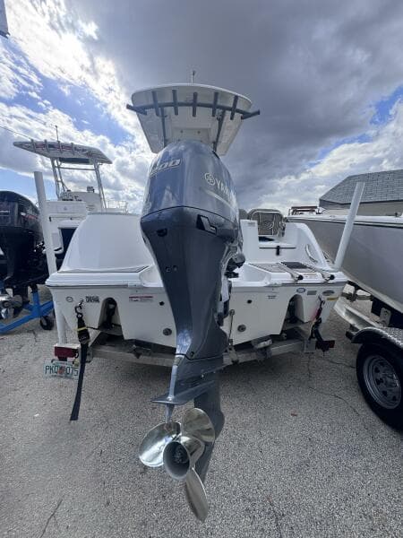 2021 Sea Fox 228 Commander