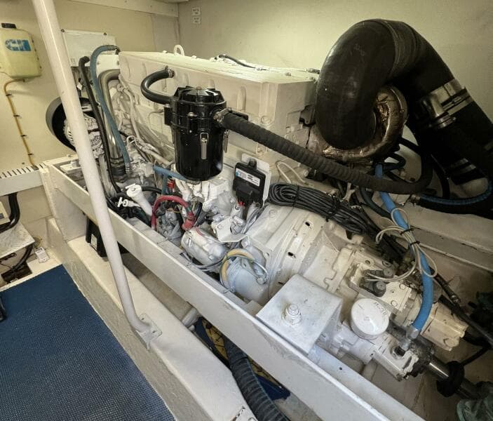 2007 Luhrs 41 Hardtop Express