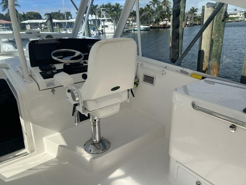2007 Luhrs 41 Hardtop Express