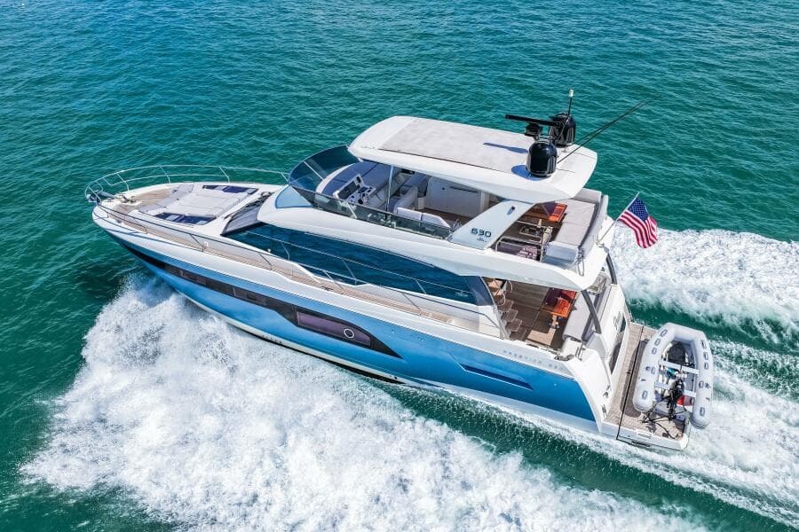 2019 Prestige 630 Flybridge -Profile