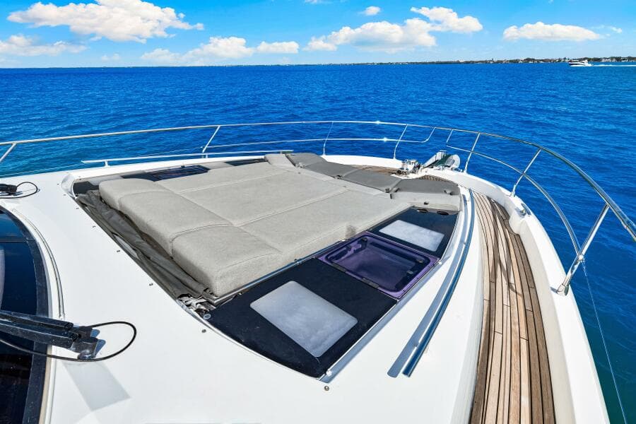 2019 Prestige 630 Flybridge - Bow Seating 