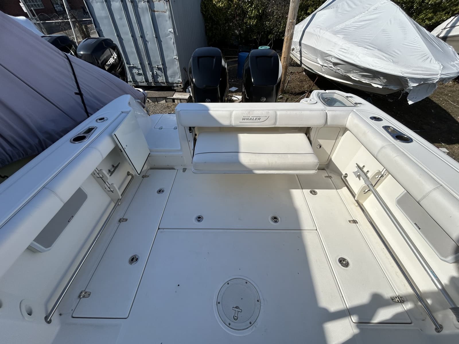 2015 Boston Whaler 285 Conquest