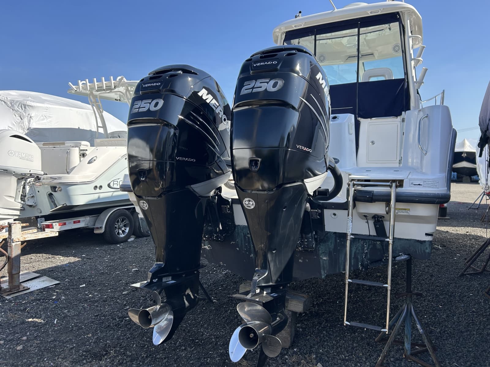 2015 Boston Whaler 285 Conquest