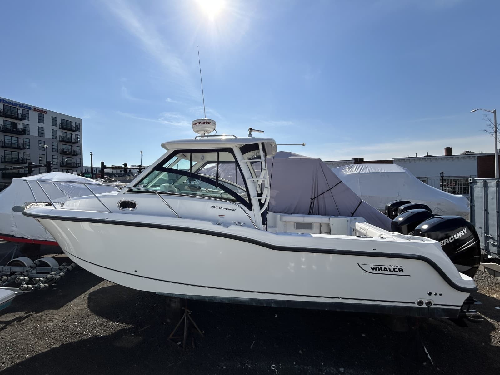 2015 Boston Whaler 285 Conquest