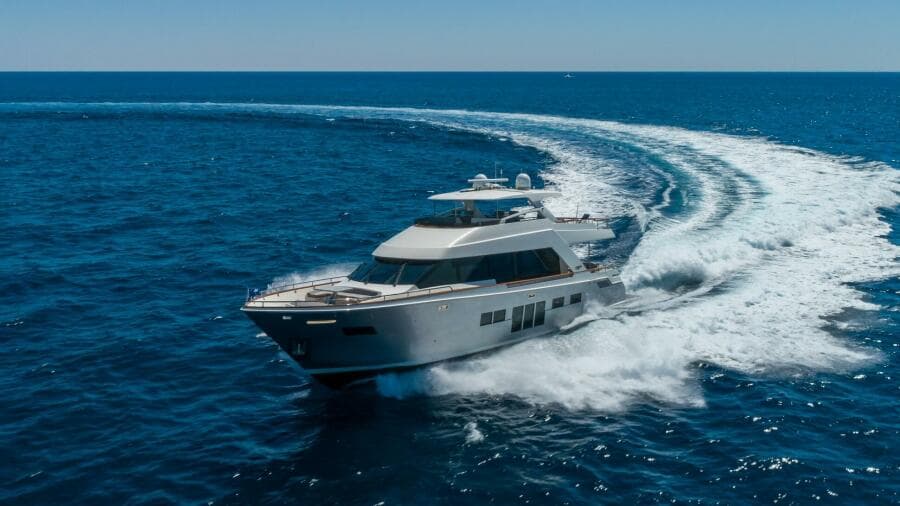 2012 Lazzara Yachts 