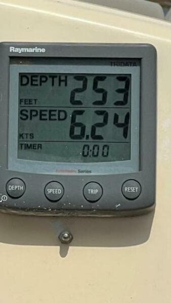 1988 Island Packet 27