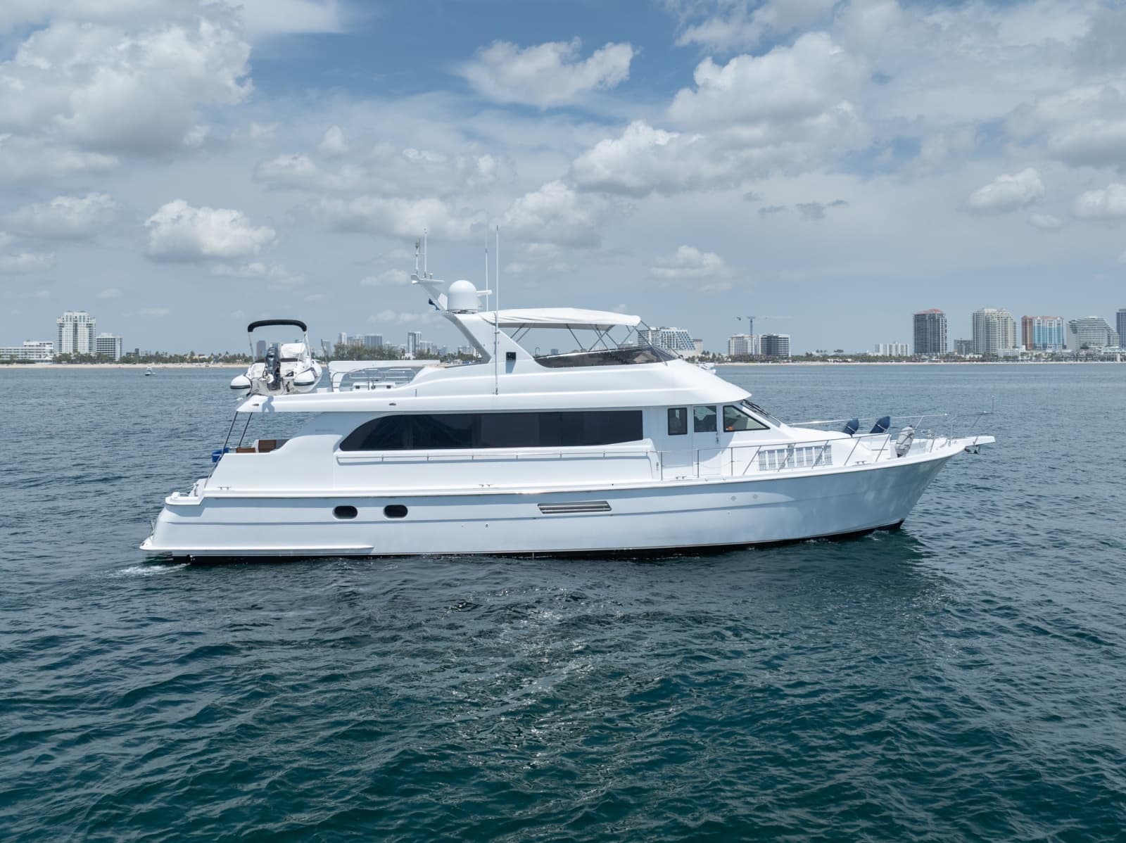 2000 Hatteras 75 Sport Deck - Photo 1