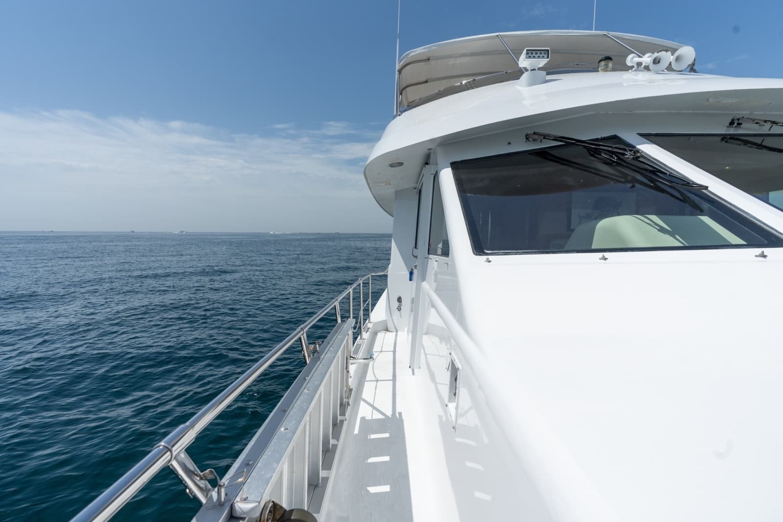 2000 Hatteras 75 Sport Deck - Photo 20