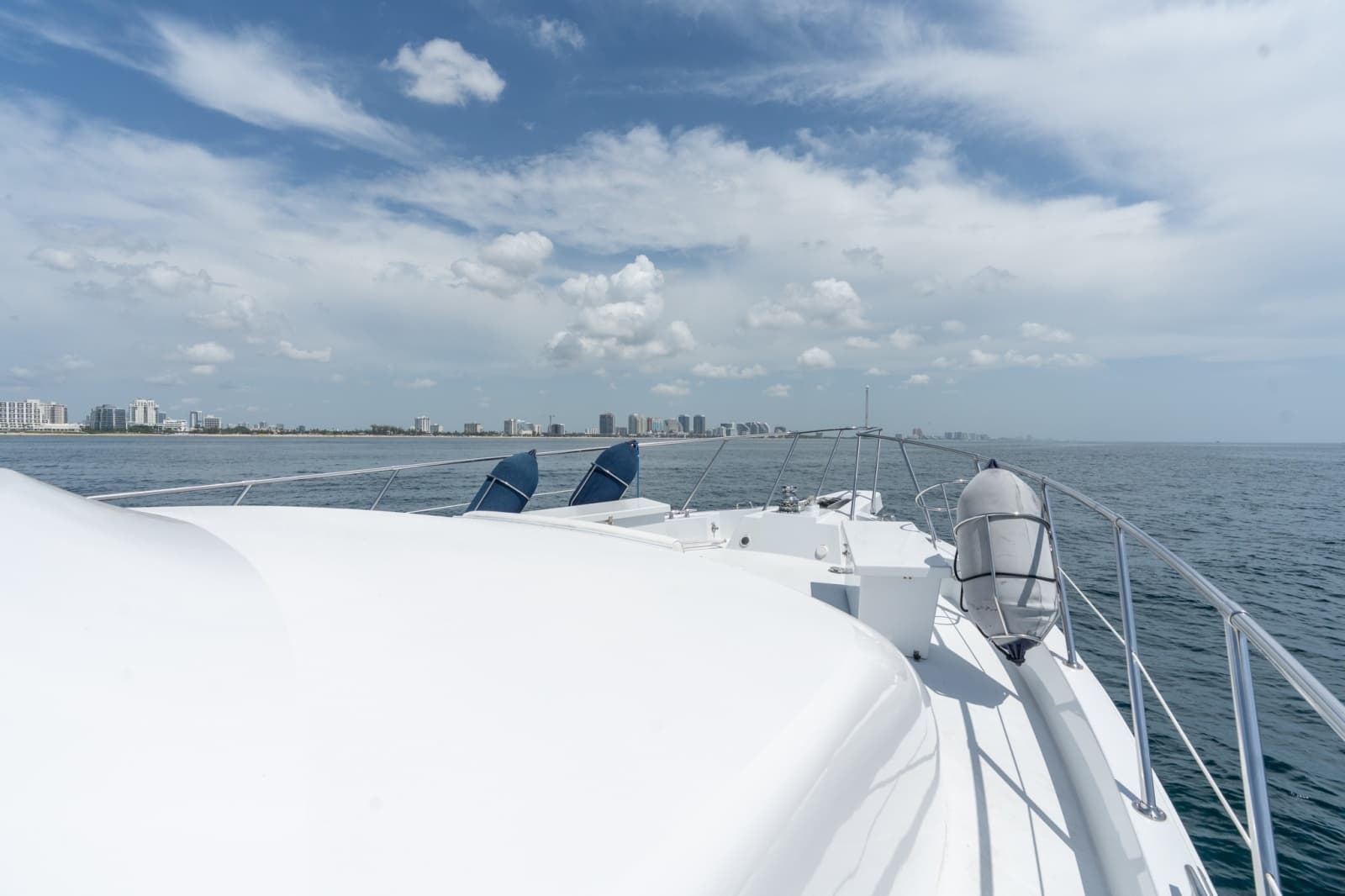 2000 Hatteras 75 Sport Deck - Photo 19