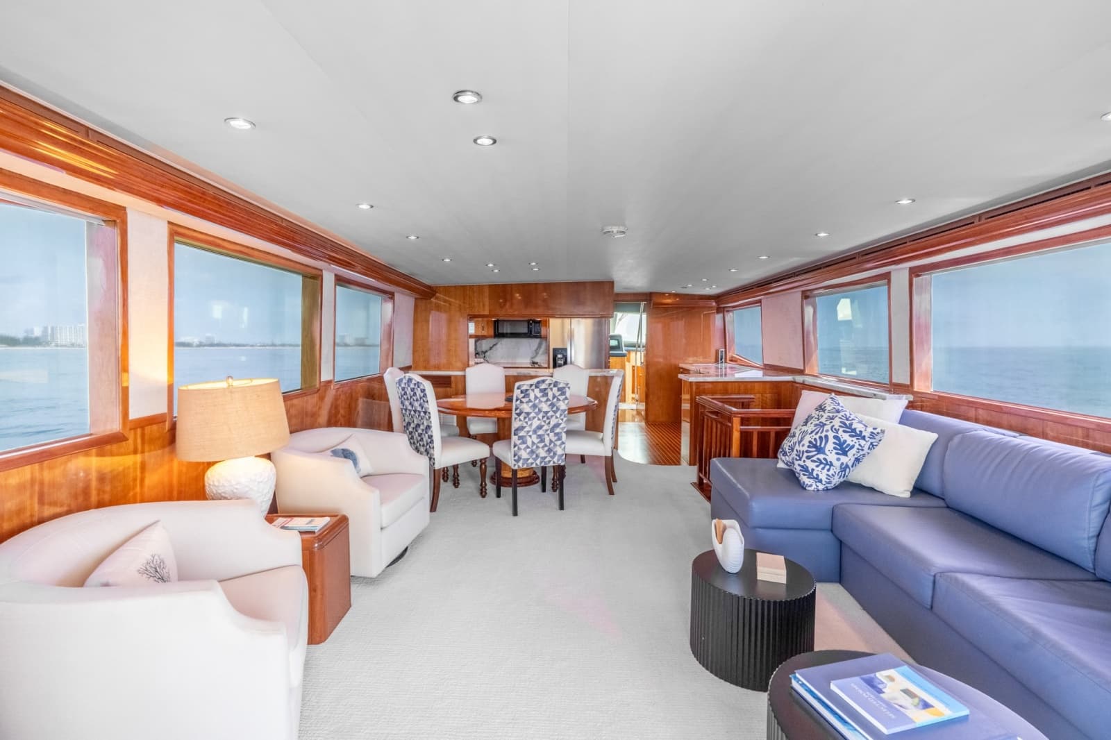 2000 Hatteras 75 Sport Deck - Photo 42