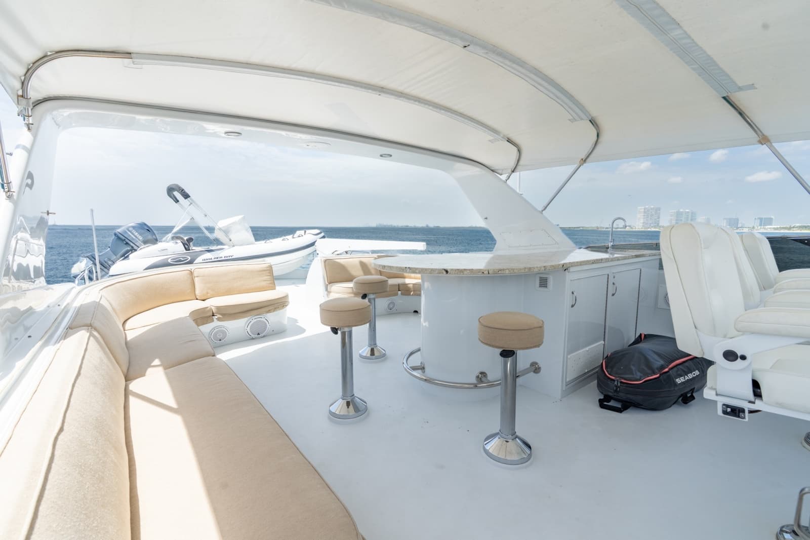 2000 Hatteras 75 Sport Deck - Photo 29