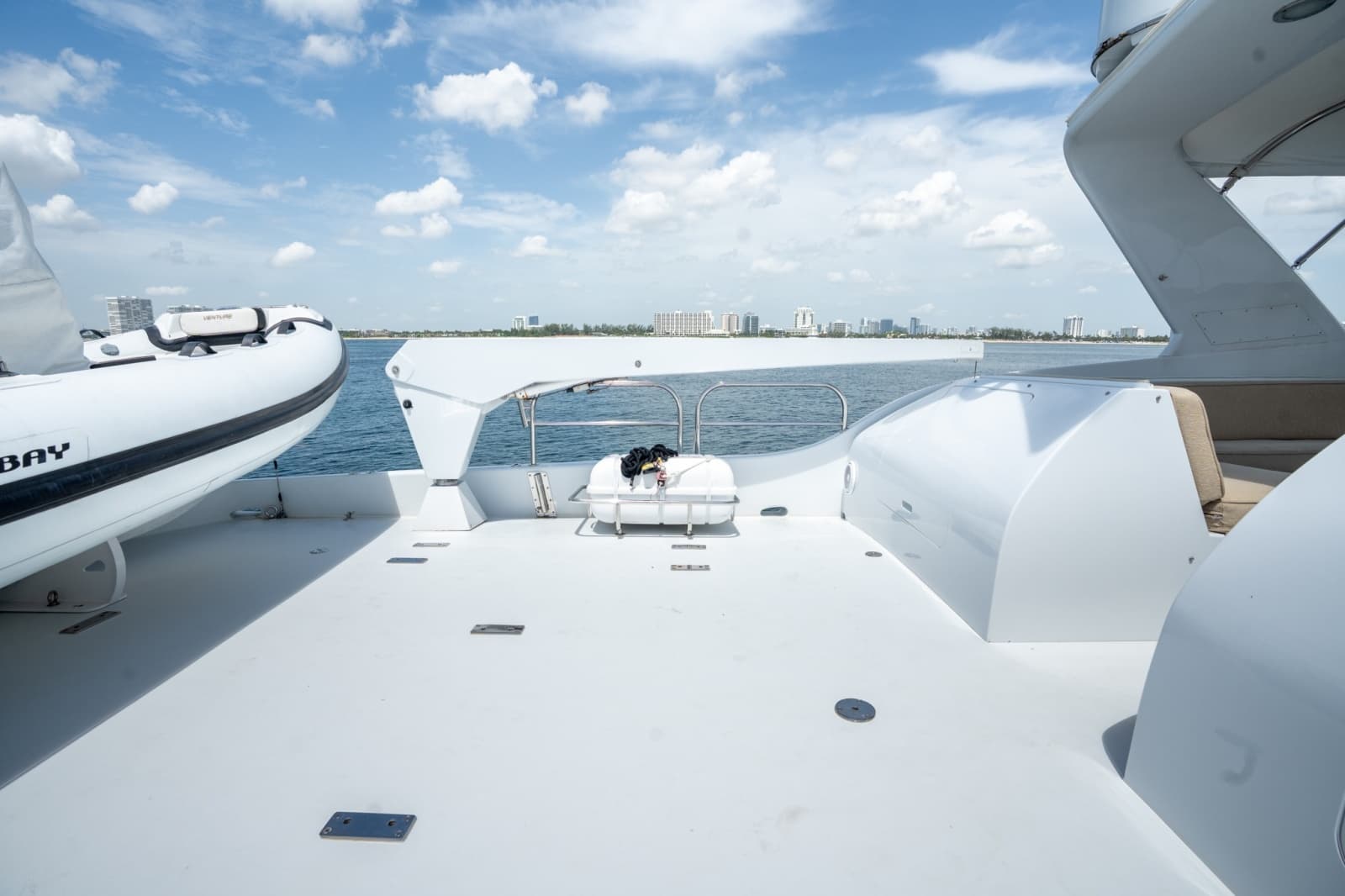 2000 Hatteras 75 Sport Deck - Photo 34